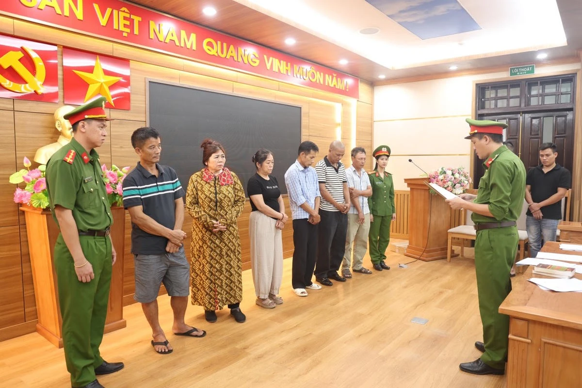 Nhóm đối tượng bị khởi tố. Ảnh: CAQT