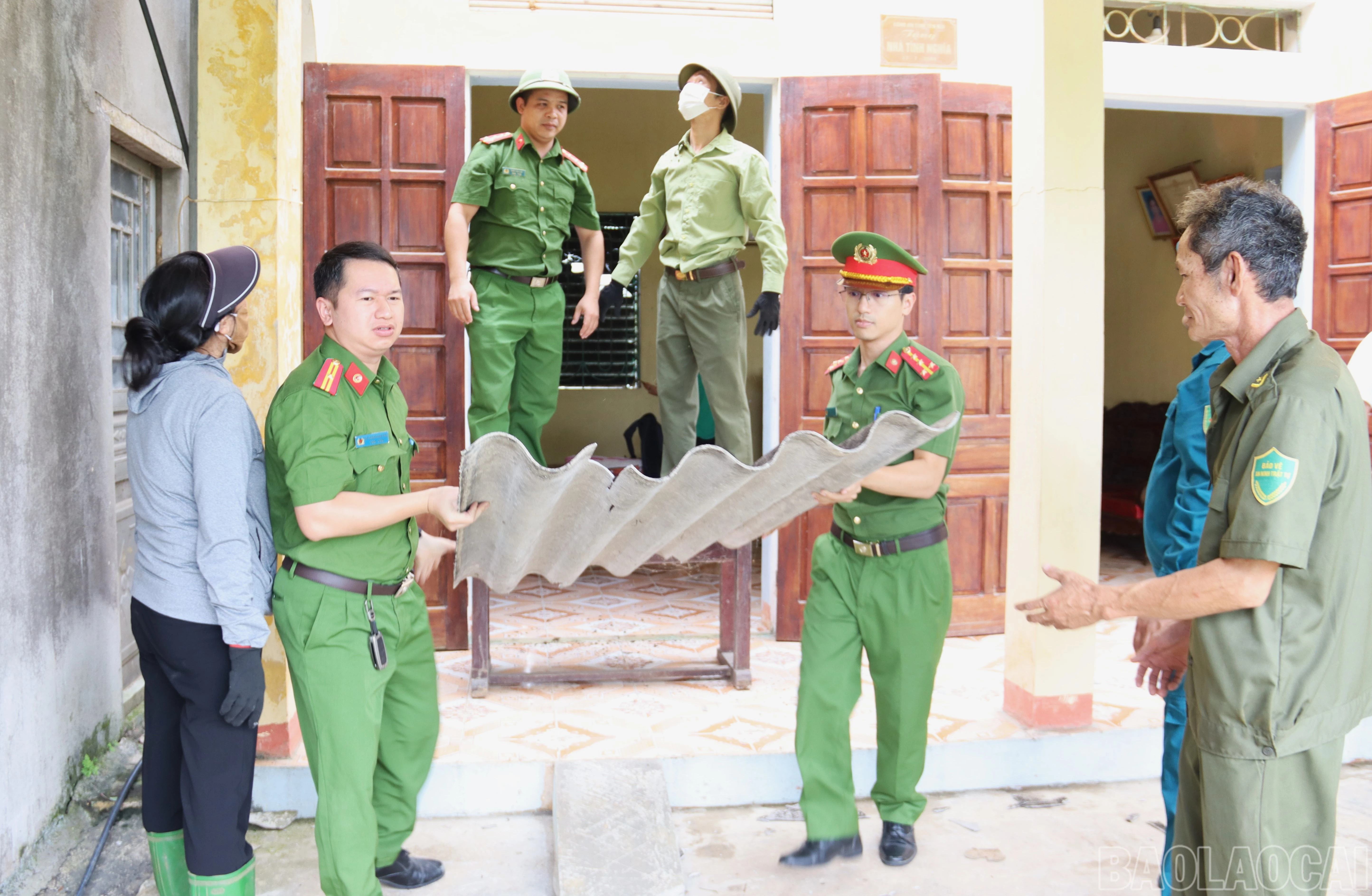 baolaocai-br_congandanquan-2.jpg