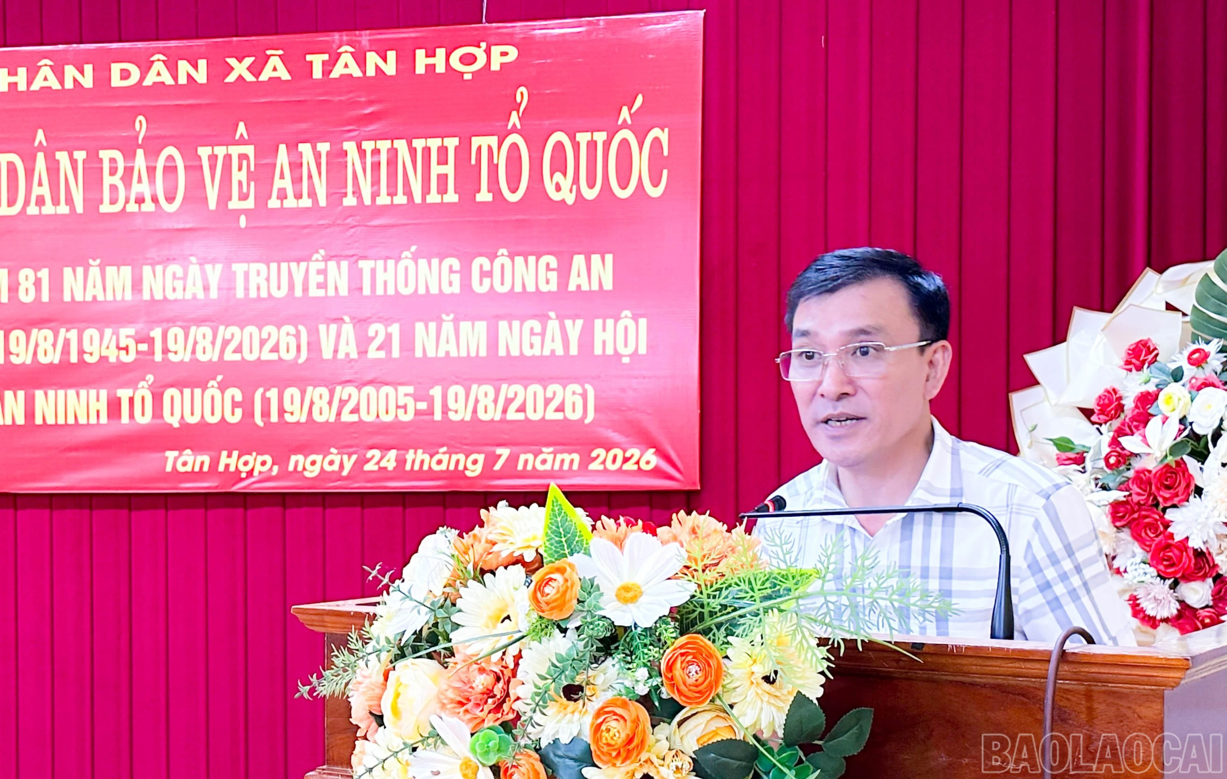 Đồng chí Khổng Giang Lam - Bí thư Đảng ủy, Chủ tịch HĐND xã phát biểu tại ngày hội.