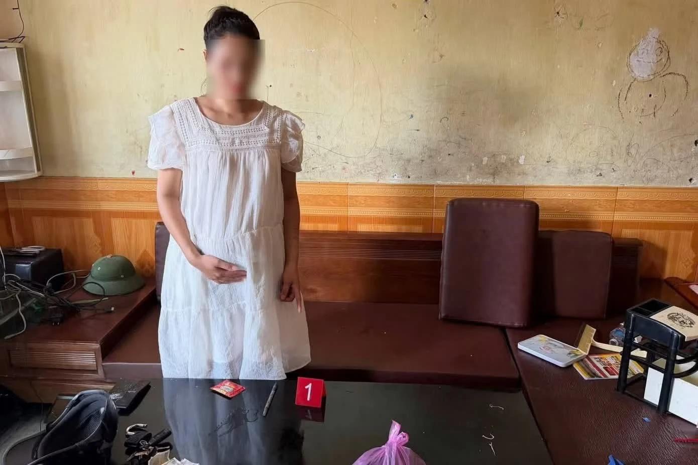Nguyễn Thị Mai sử dụng ma túy khi đang mang thai. Ảnh: CACC.
