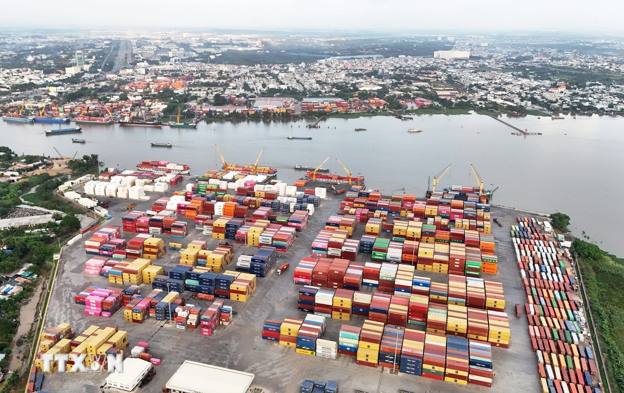 Nhiều địa phương hiện rất quan tâm đến việc hình thành các trung tâm logistics cấp vùng, cấp quốc gia và quốc tế.