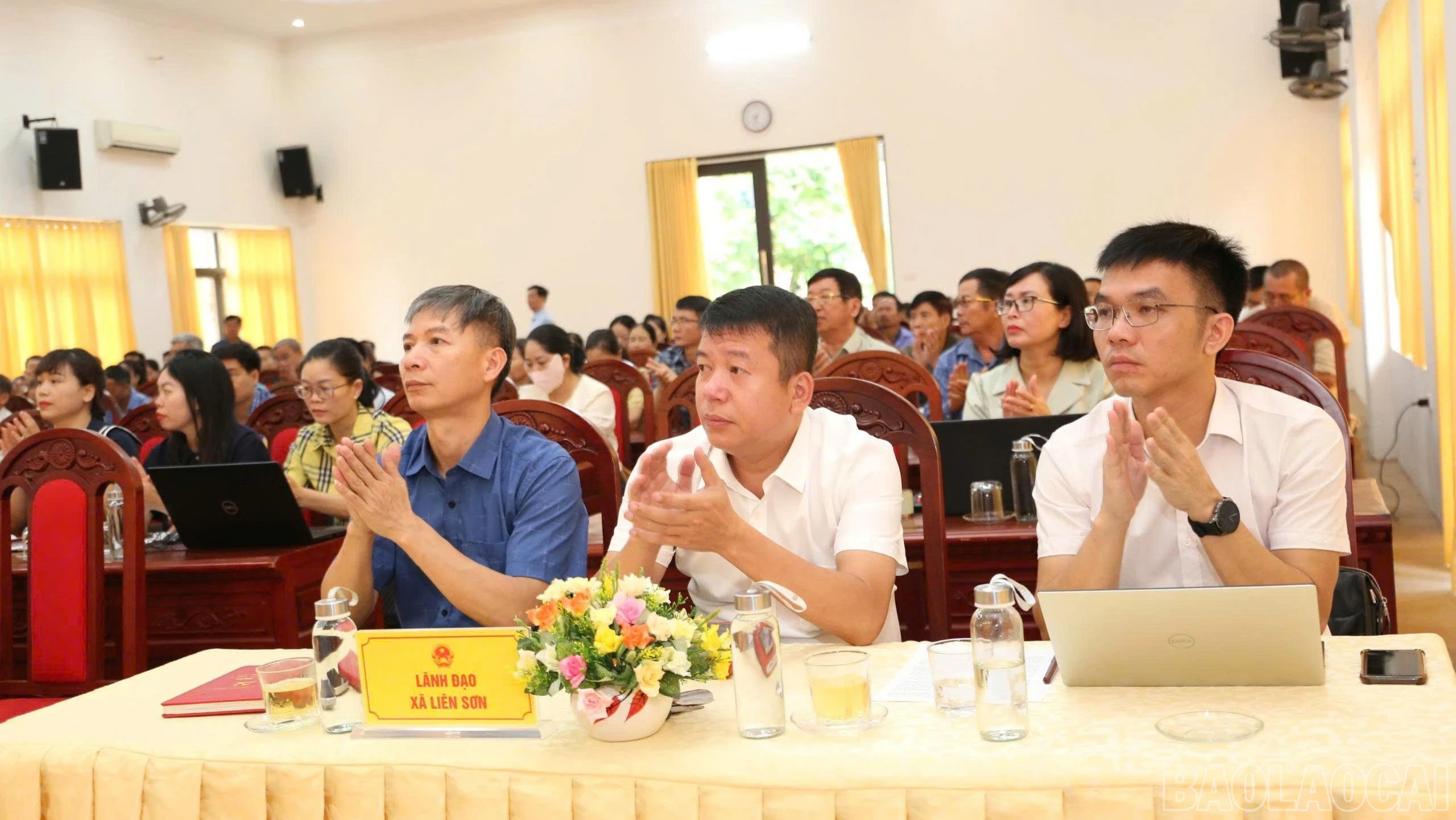 baolaocai-br_lanhdaodu-3-88.jpg