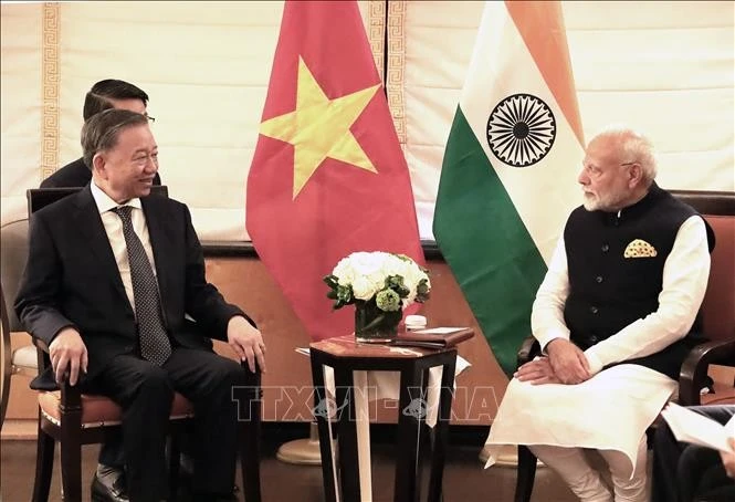 Tổng Bí thư, Chủ tịch nước Tô Lâm gặp Thủ tướng Ấn Độ Narendra Modi trong khuôn khổ chuyến tham dự Đại hội đồng Liên hợp quốc Khóa 79 và làm việc tại Hoa Kỳ, chiều 23/9/2024 (giờ địa phương), tại New York.