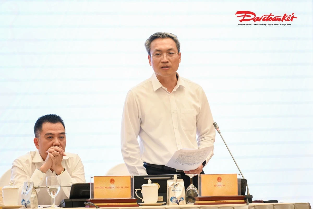 Thiếu tướng Nguyễn Quốc Toản, Chánh văn phòng, Người Phát ngôn Bộ Công an phát biểu. Ảnh: Quang Vinh
