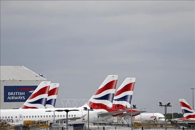 Máy bay của hãng hàng không British Airways tại sân bay Heathrow, London, Anh.