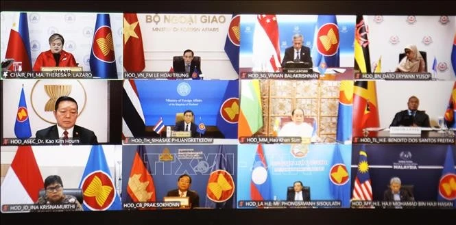 Các đại biểu tham dự hội nghị ở các điểm cầu trực tuyến. Ảnh: TTXVN phát