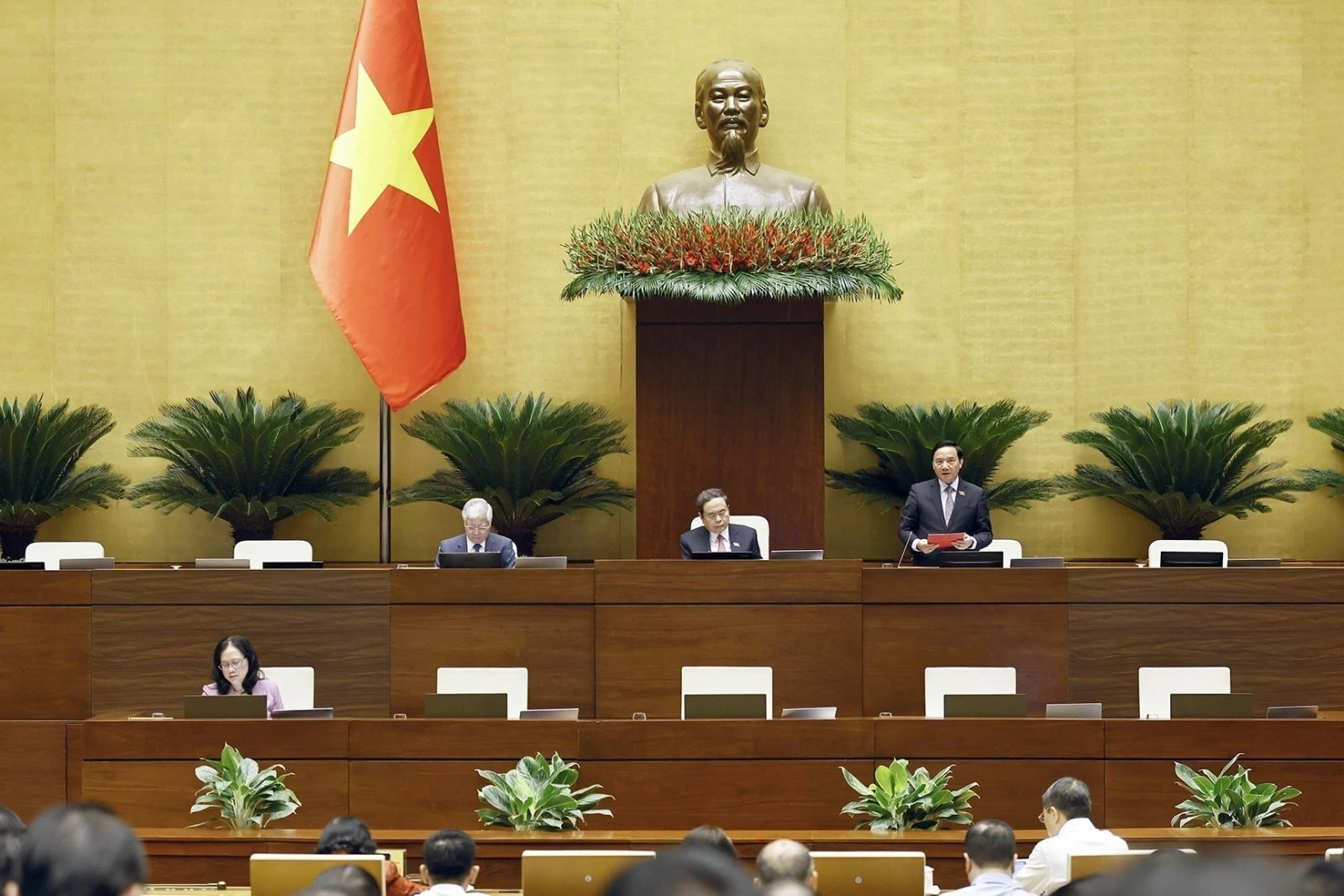 Phó Chủ tịch Quốc hội Nguyễn Khắc Định điều hành phiên họp ngày 20/8/2026. Ảnh: Doãn Tấn/TTXVN