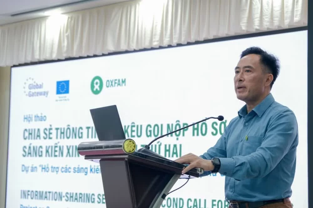Ông Phạm Quang Tú - Phó Giám đốc Quốc gia Oxfam tại Việt Nam phát biểu tại buổi công bố đợt tài trợ lần thứ hai. (Ảnh: Vietnam+)