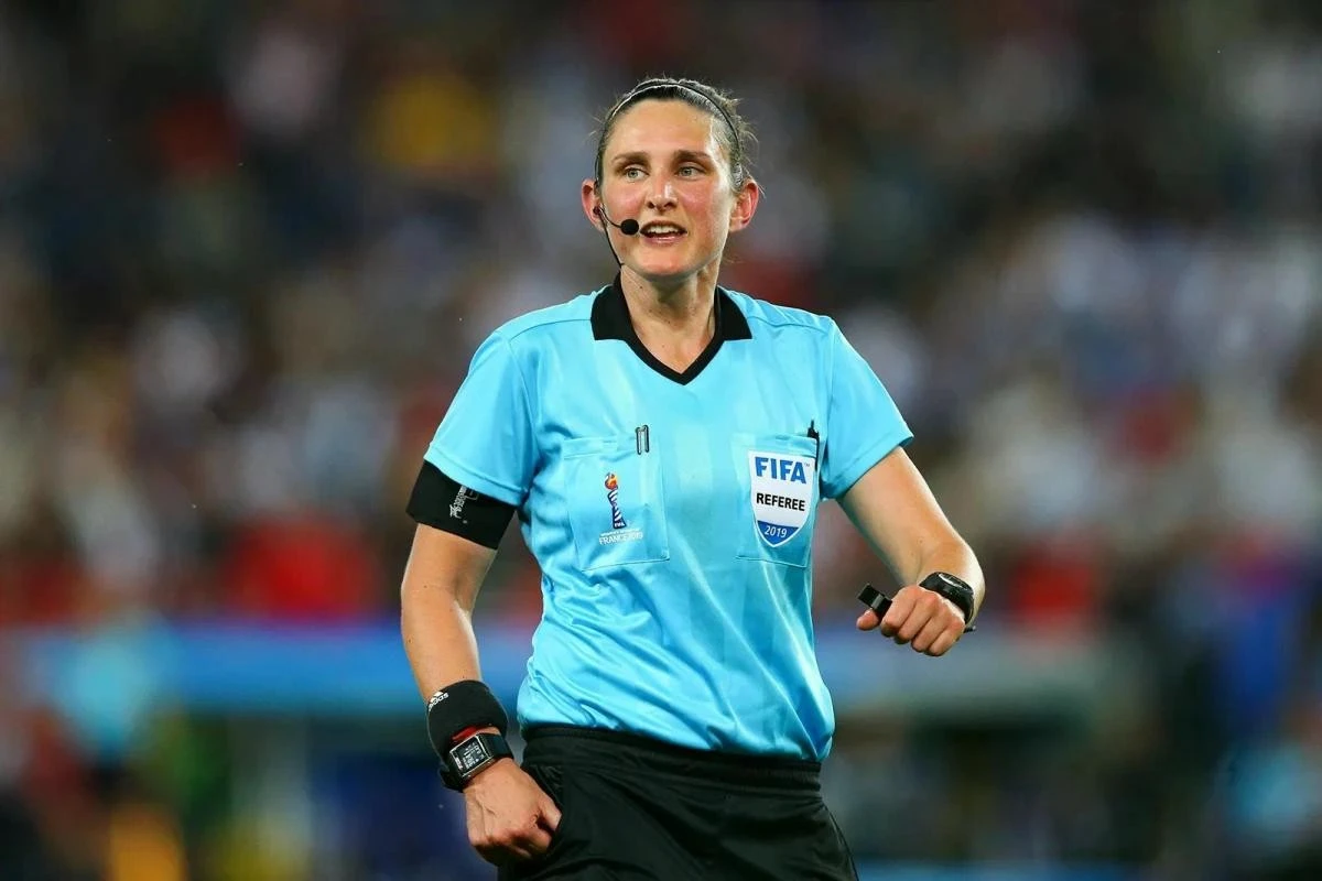 Nữ trọng tài Kate Jacewicz. (Ảnh: A-League).