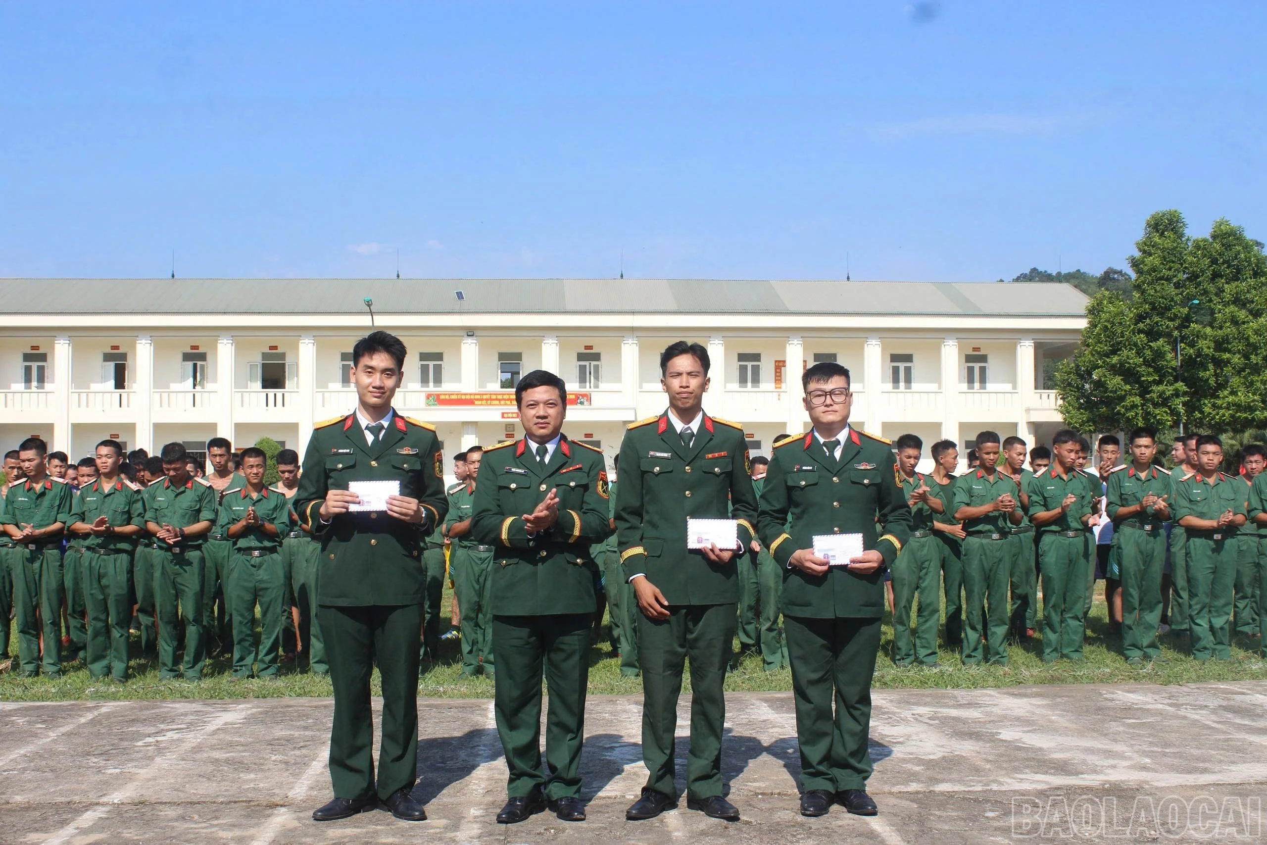 baolaocai-br_traogiai-3.jpg