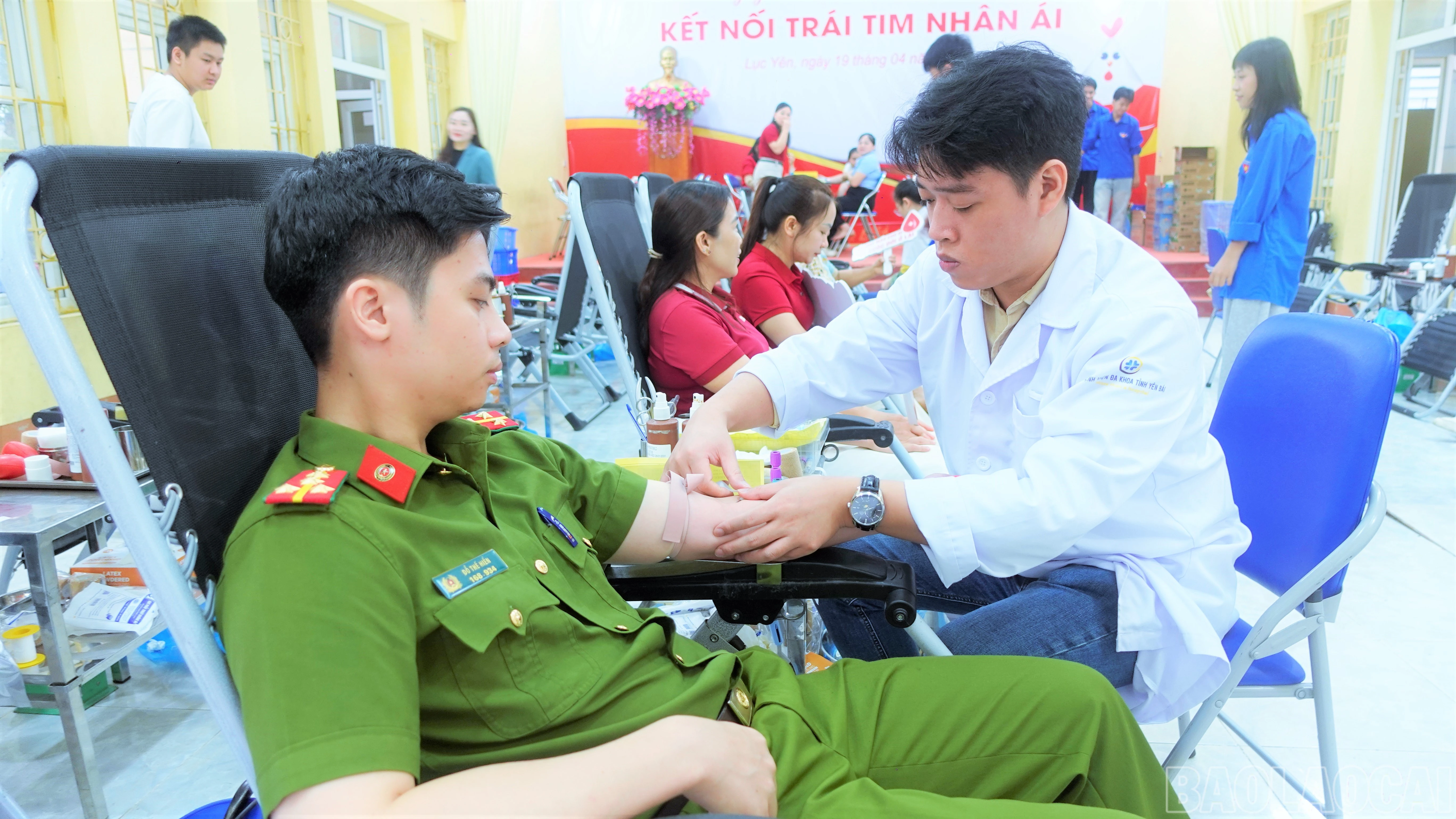 baolaocai-br_congchuc-3.jpg