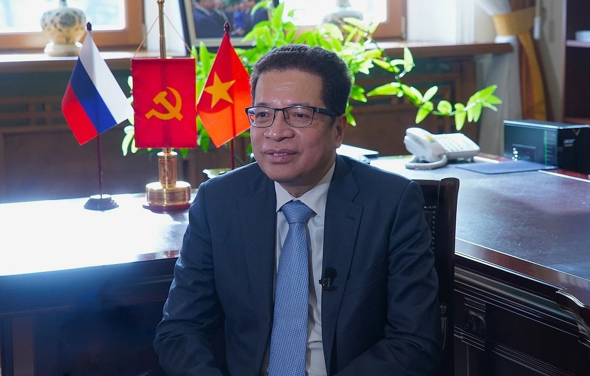 Đại sứ Đặc mệnh toàn quyền Việt Nam tại Liên bang Nga Đặng Minh Khôi