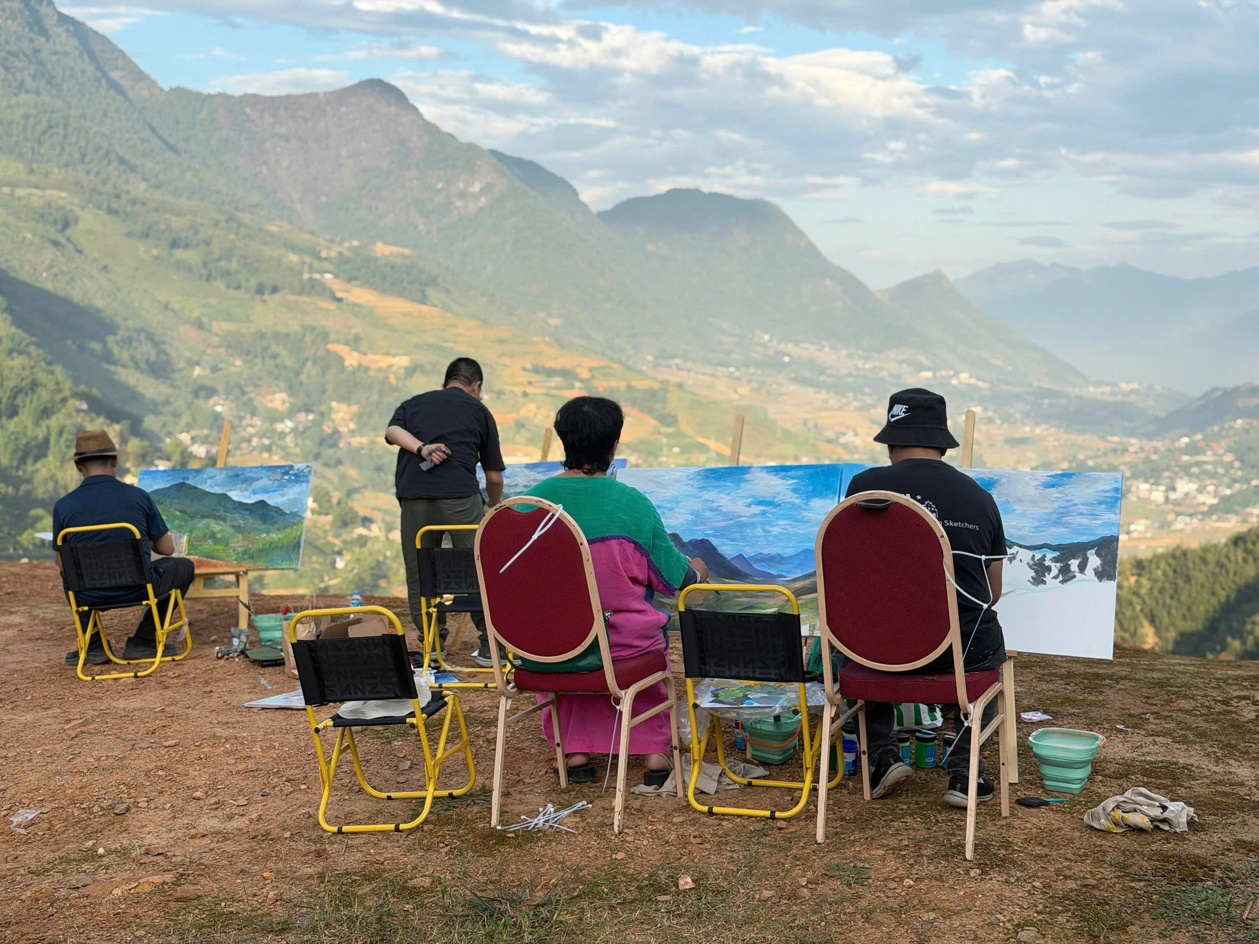 Những bản làng bảo tồn và khu vực ruộng bậc thang được đề cử UNESCO là chất liệu dẫn dắt mọi cảm xúc.