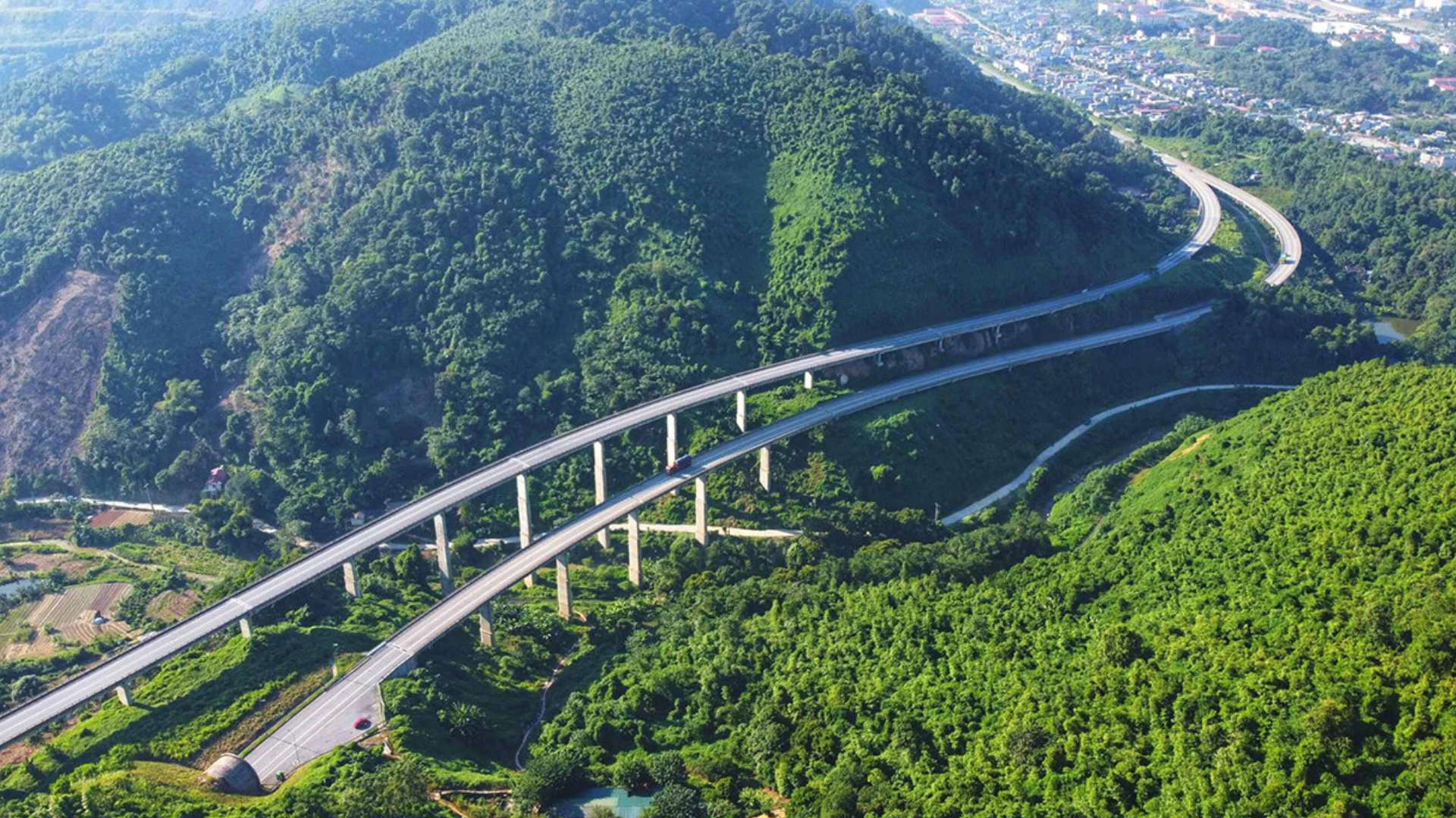 xay-dung-lao-cai-tro-thanh-trung-tam-kinh-te-chinh-tri-van-hoa-doi-ngoai-cua-vung-1.png