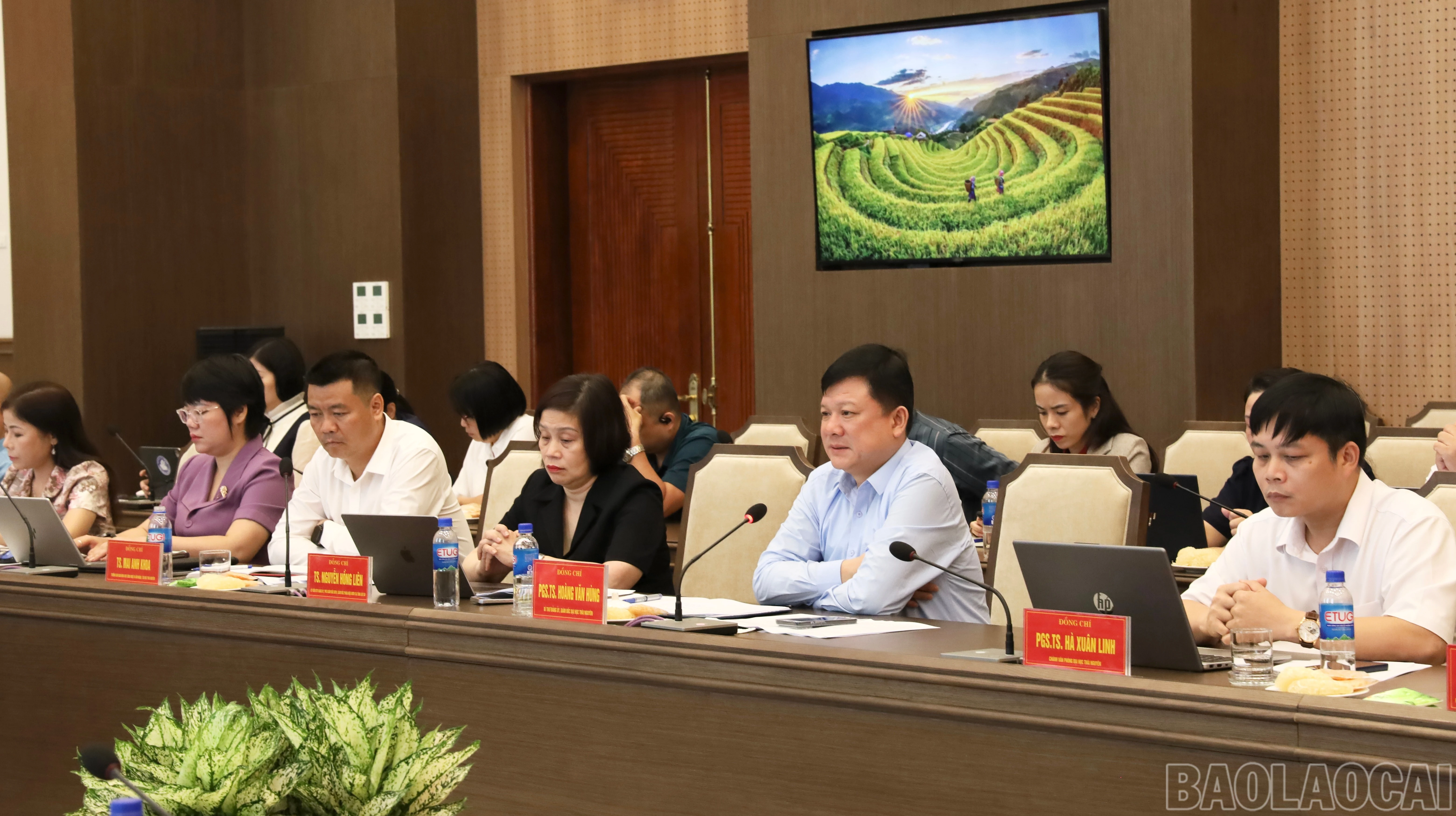baolaocai-br_anh-toan-canh-ben-dai-hoc.jpg