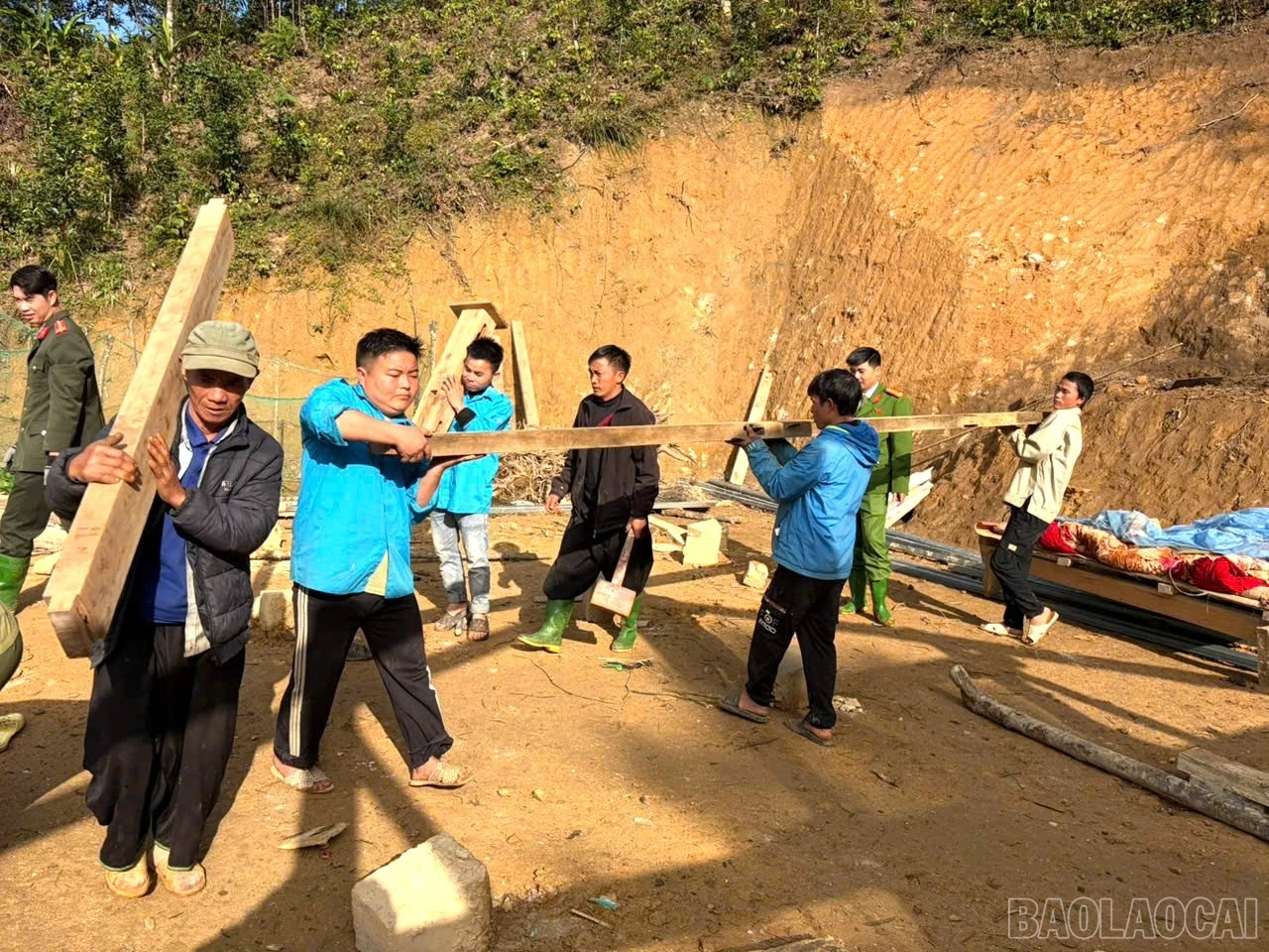 baolaocai-br_z7366685985708-13d563b2cc5eb64b461f2aac825ba76e.jpg