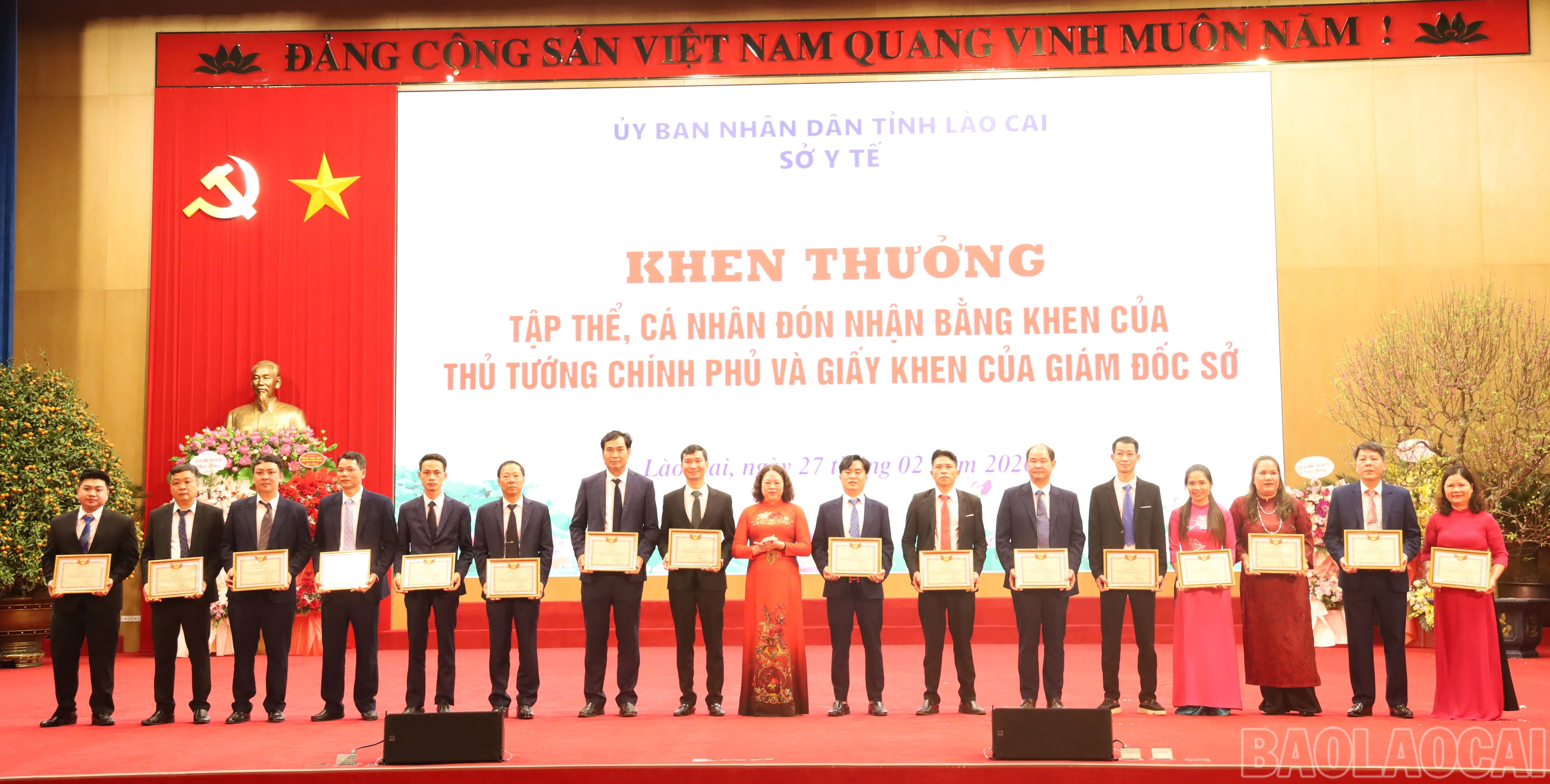 baolaocai-br_ca-nhan-giay-kehm.jpg