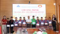 Trao học bổng “Học không bao giờ cùng” tặng 40 học sinh xã Si Ma Cai