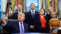 Reuters: Nhiều ứng cử viên Cộng hòa tạo khoảng cách với Tổng thống Donald Trump trước bầu cử giữa nhiệm kỳ