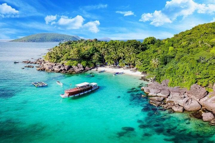 Đảo Hòn Nưa, Phú Yên.