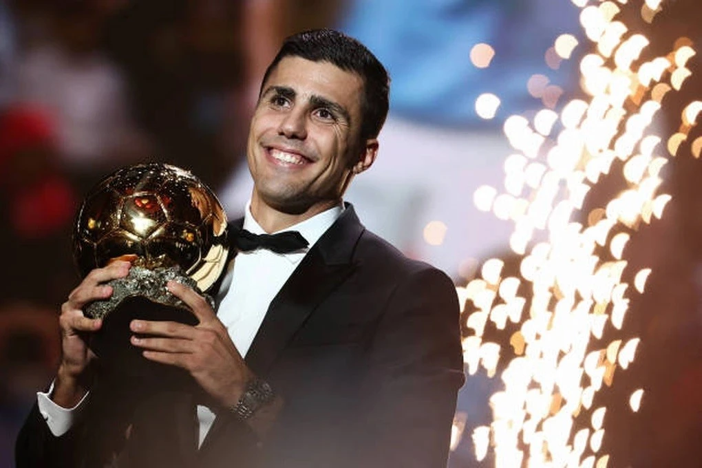 Rodri xuất sắc giành danh hiệu Quả bóng vàng 2024.