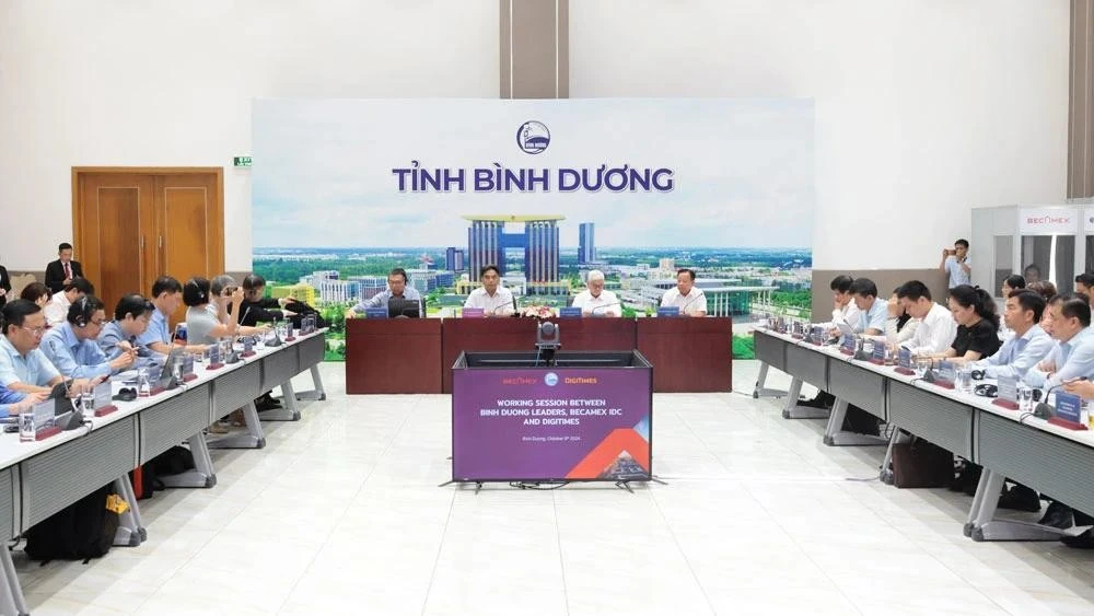 Toàn cảnh buổi làm việc .