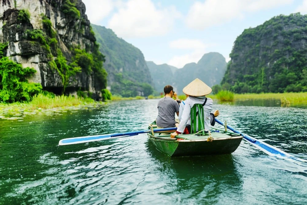 Ninh Bình là điểm dừng chân của nhiều đoàn làm phim quốc tế.