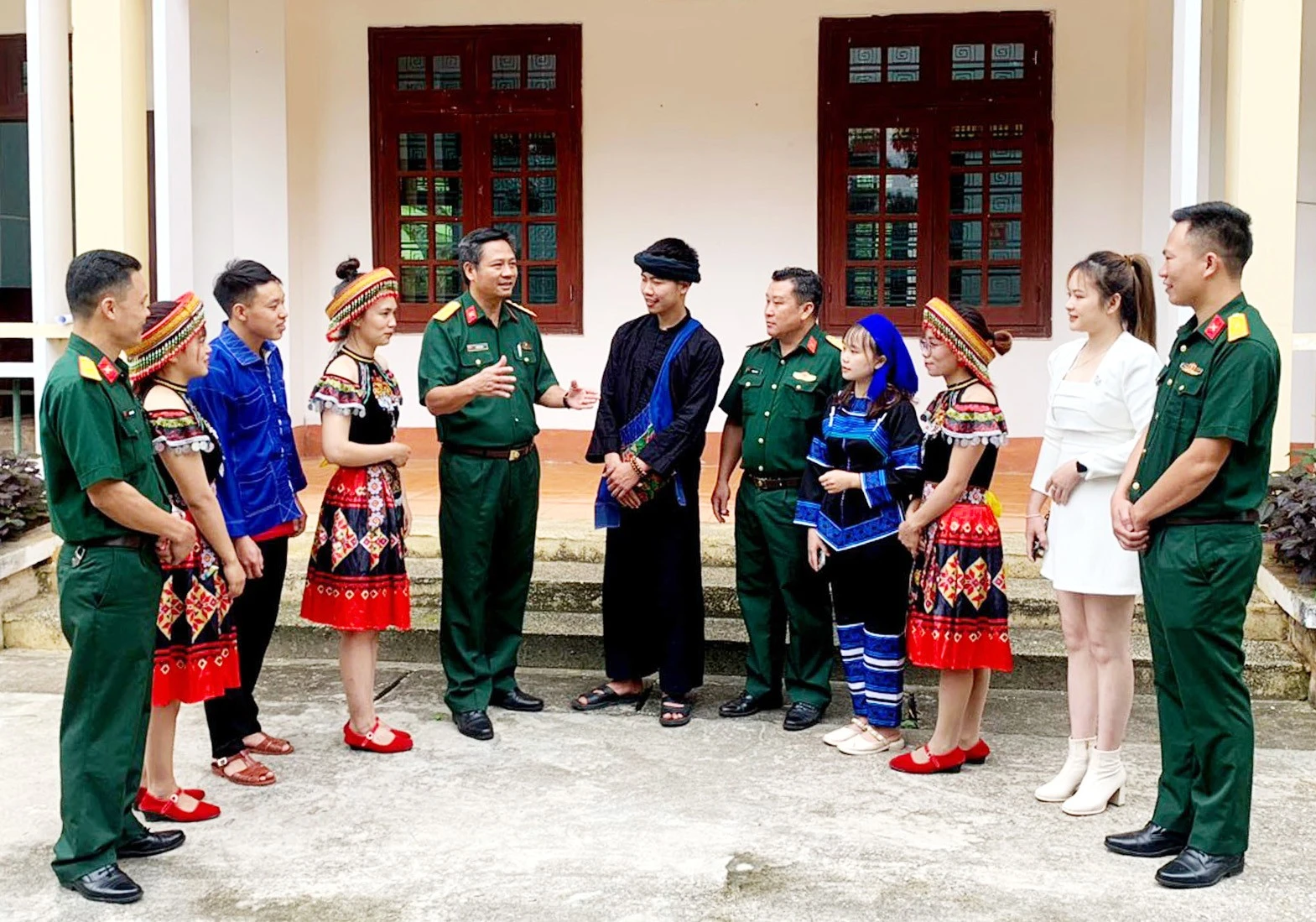cong-tac-dan-van-luon-duoc-dang-uy-chi-huy-doan-quan-tam-thuc-hien.jpg