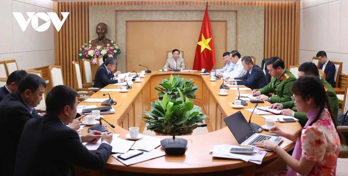 Phó Thủ tướng Trần Hồng Hà chủ trì cuộc họp về xây dựng và lộ trình áp dụng các quy chuẩn Việt Nam về khí thải phương tiện giao thông cơ giới đường bộ đang lưu hành.