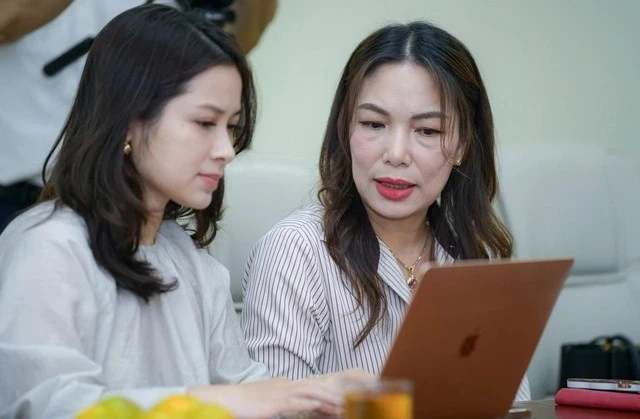 Bà Đinh Thị Thúy, Phó Chủ tịch Công ty CP Misa (phải).