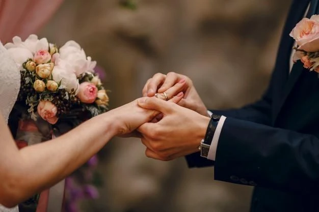 Thanh niên Việt kết hôn lần đầu ngày càng muộn.