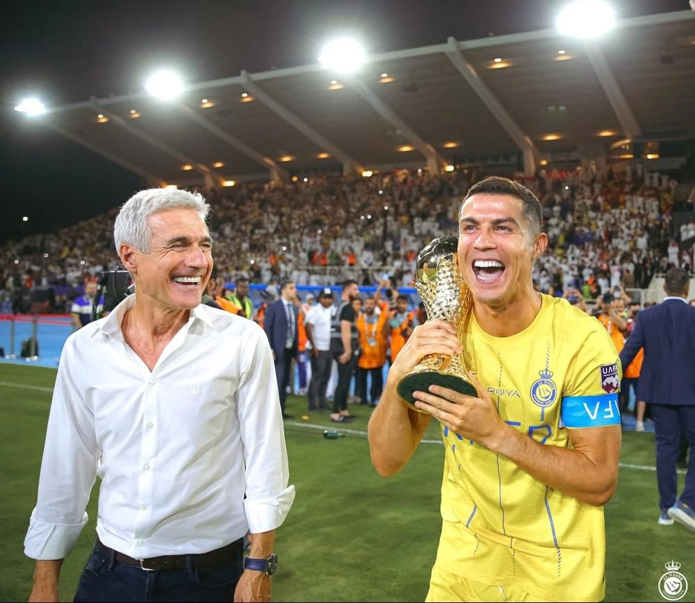 HLV Luis Castro không may mắn ở loạt trận giao hữu tiền mùa giải Saudi Pro League một phần vì thiếu Ronaldo.