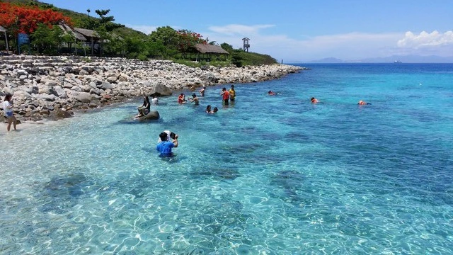 Đảo Hòn Mun.