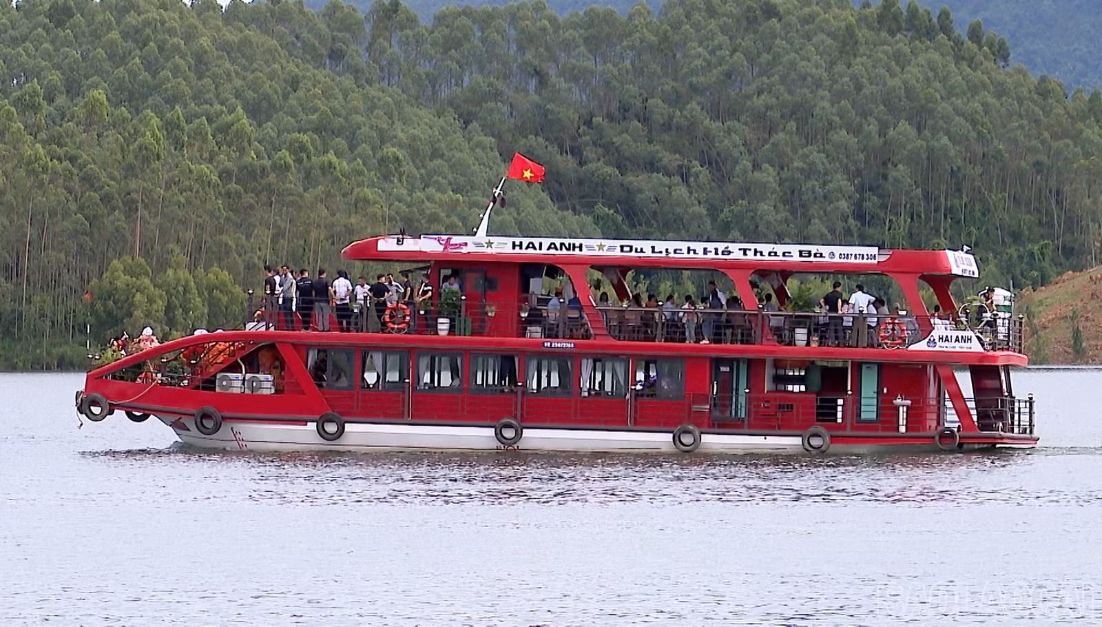 baolaocai-br_tau-du-lich.jpg