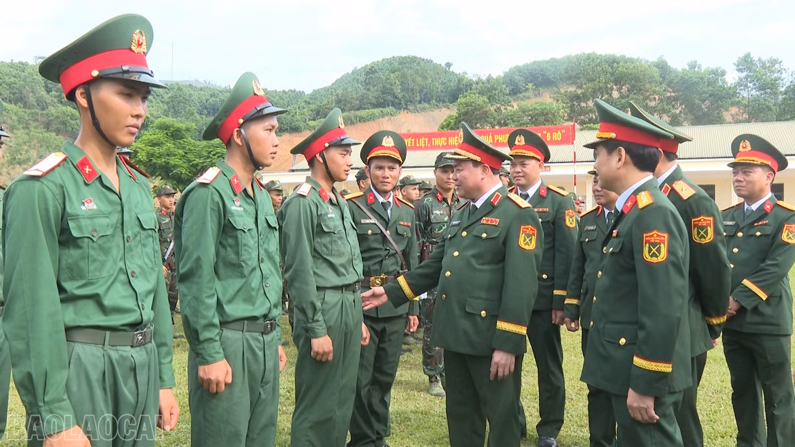baolaocai-bl_tham-hoi.jpg