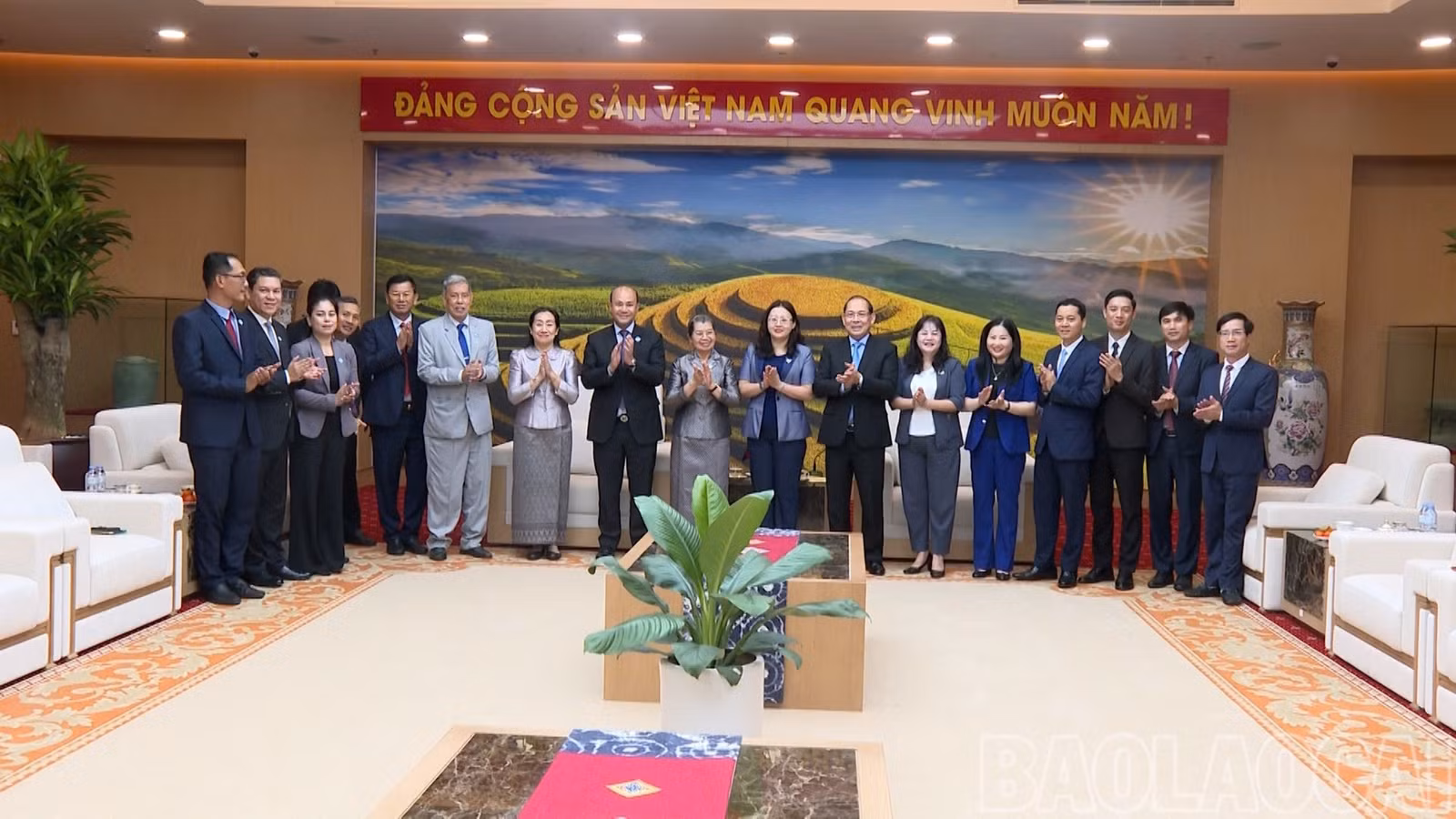 chao-xa-giao-5447.jpg