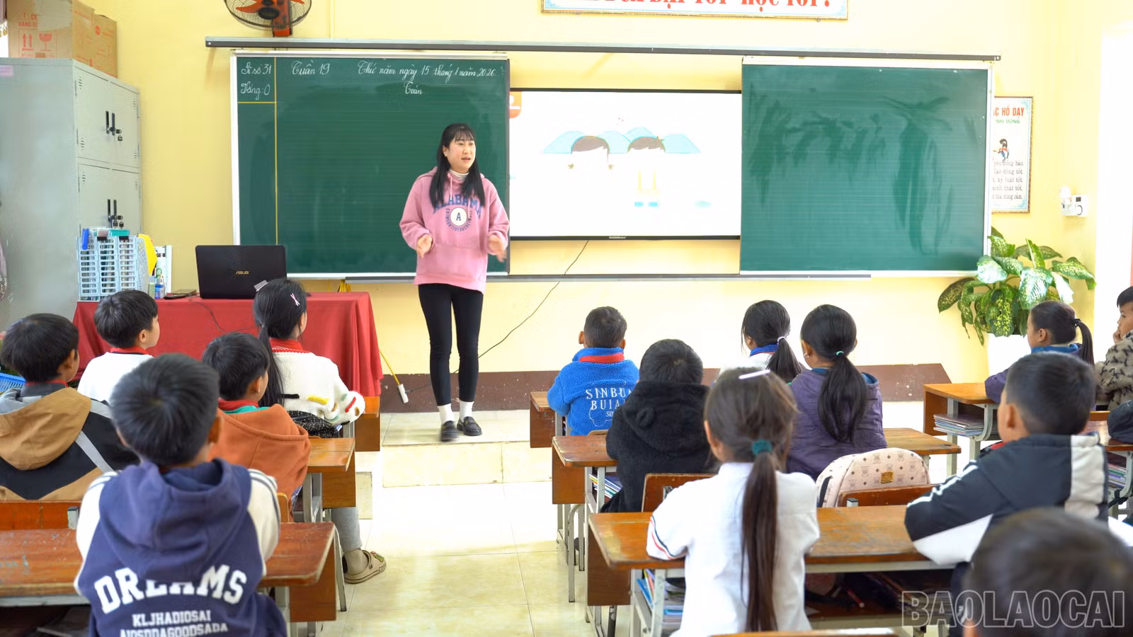 baolaocai-br_sequence-0200-00-00-15still001.jpg
