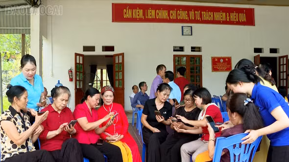 Bắc “nhịp cầu số” ở khu dân cư