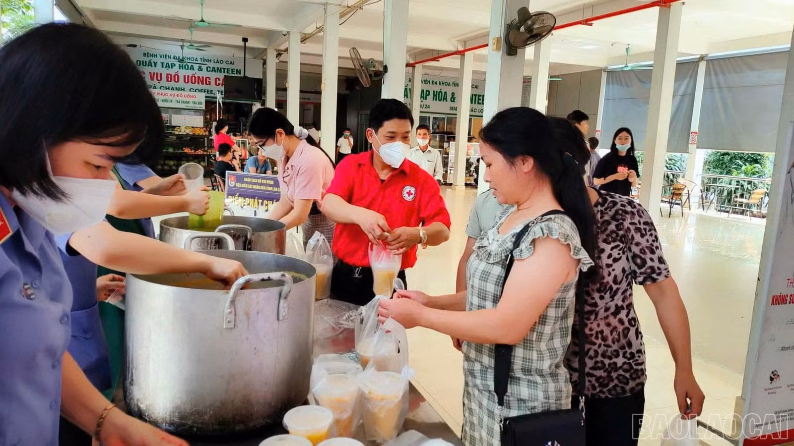 baolaocai-br_anh-2-nauchao-16122025.jpg