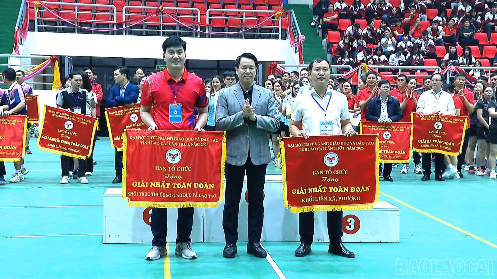 baolaocai-br_giai-nhat-toan-doan.png