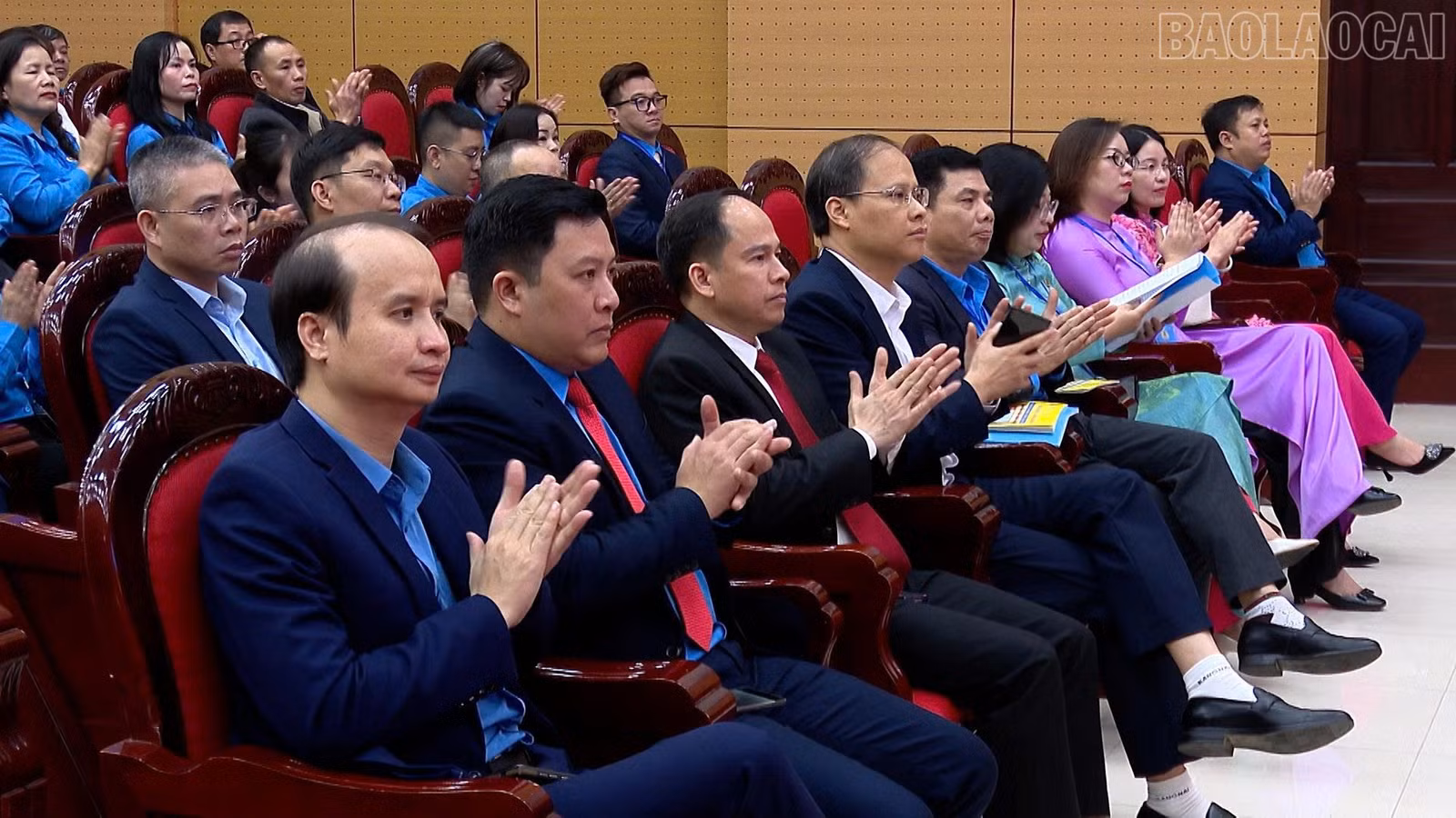 baolaocai-tr_z7339286125695-06a84e29276dc54bfe1a20e22c88b0eb.jpg