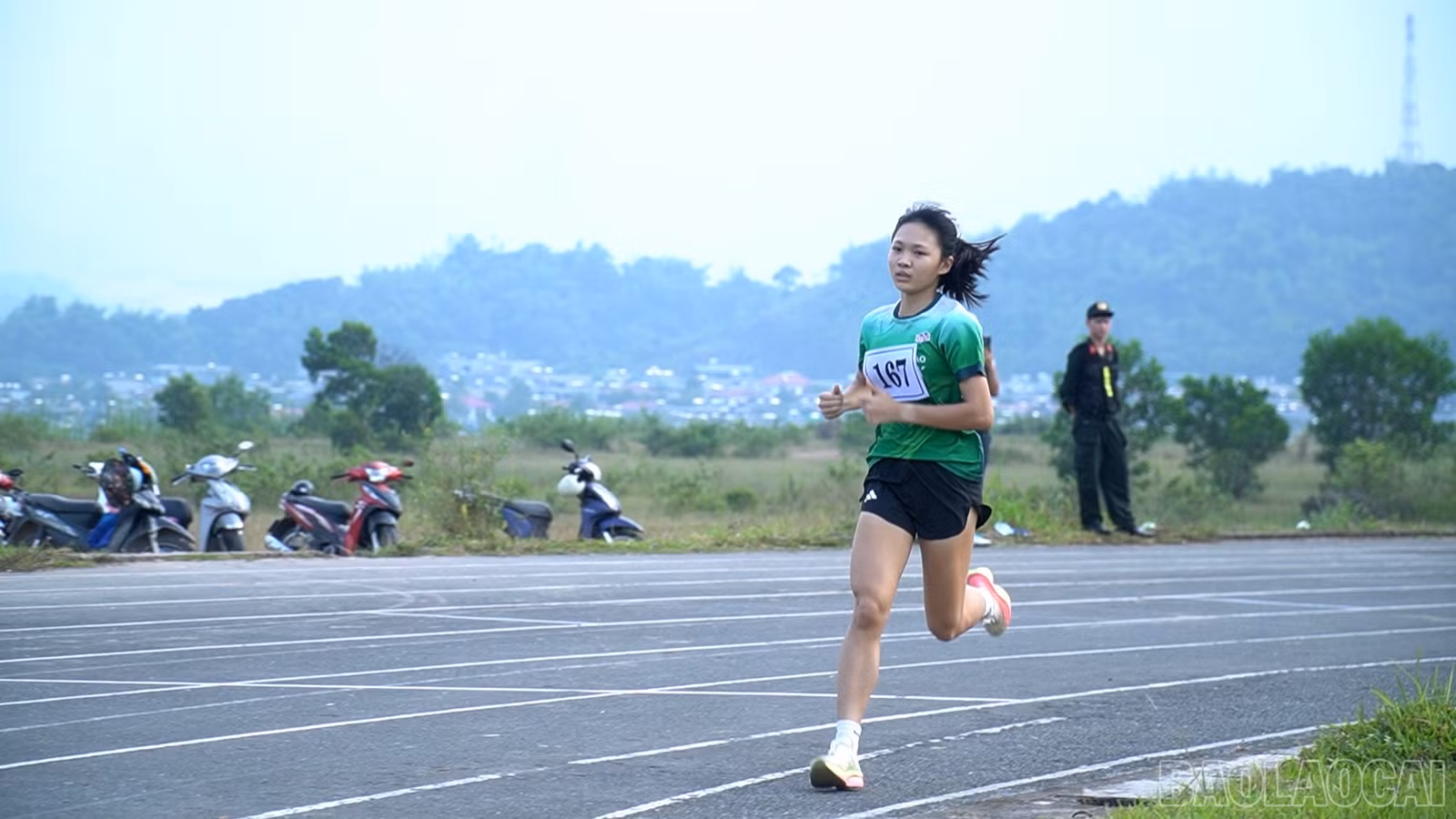 baolaocai-br_dung-dai-hoi01-16-08-20still058.jpg