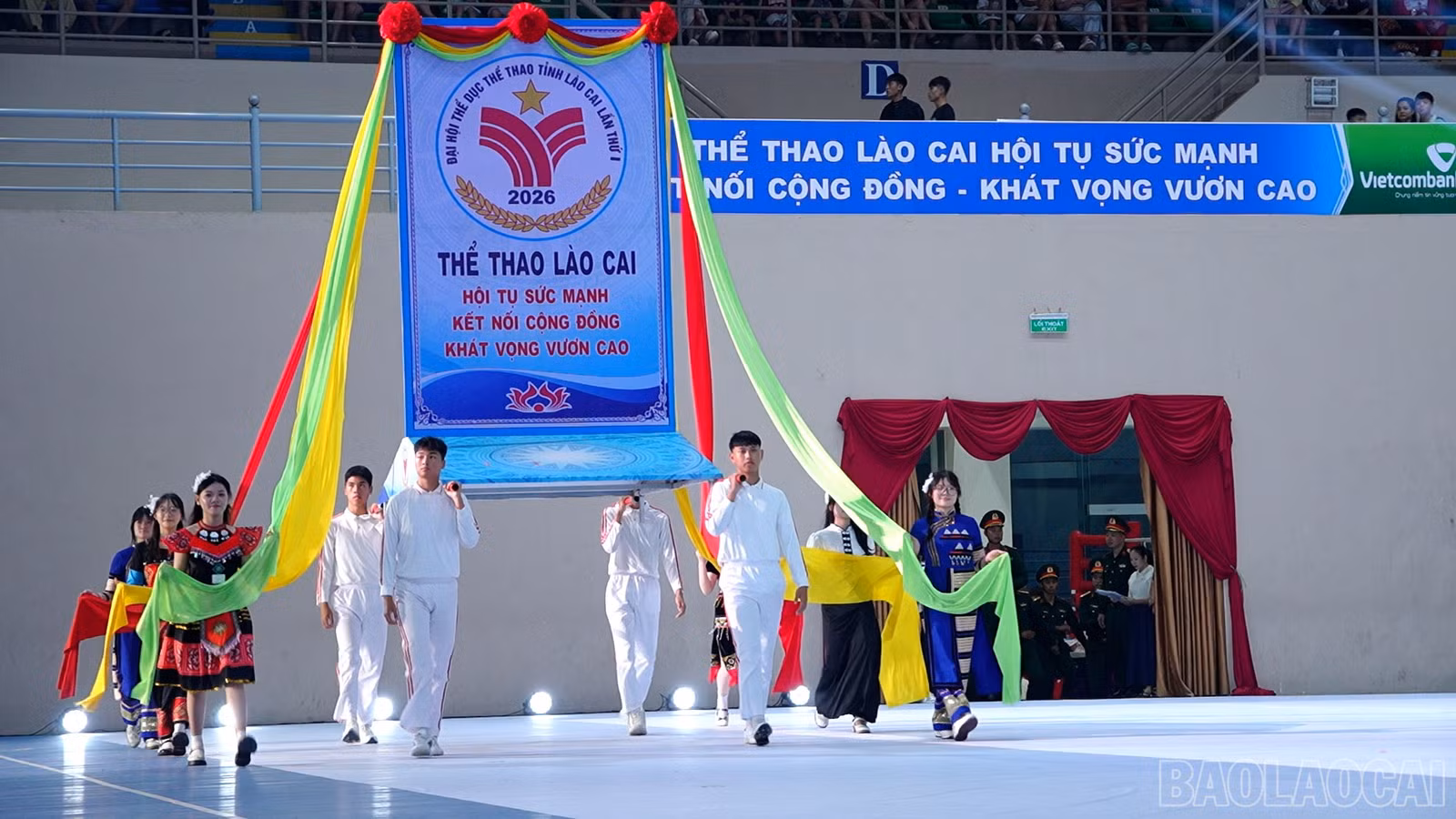 baolaocai-br_dung-dai-hoi01-27-18-18still077.jpg