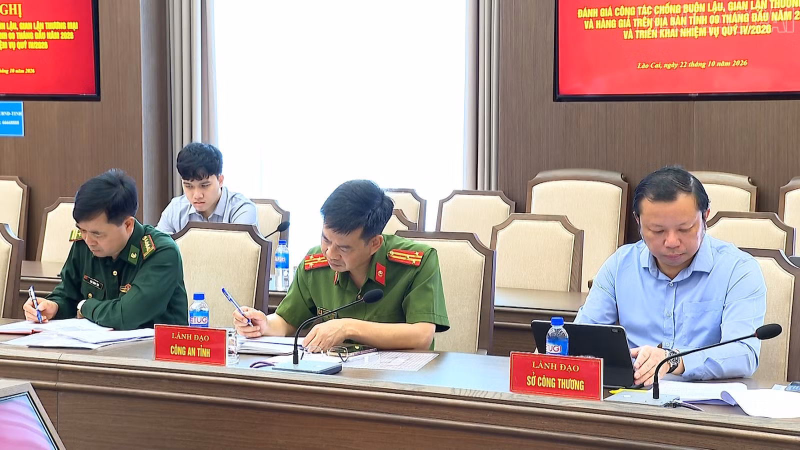 baolaocai-tr_phong-su00-00-41-20still033.jpg