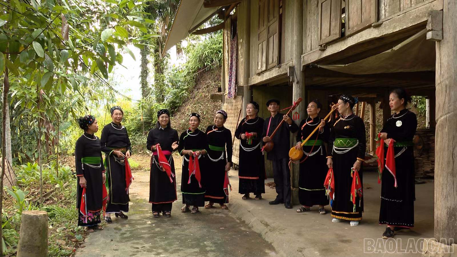 baolaocai-br_hien-trang-van-hoa-tay.png