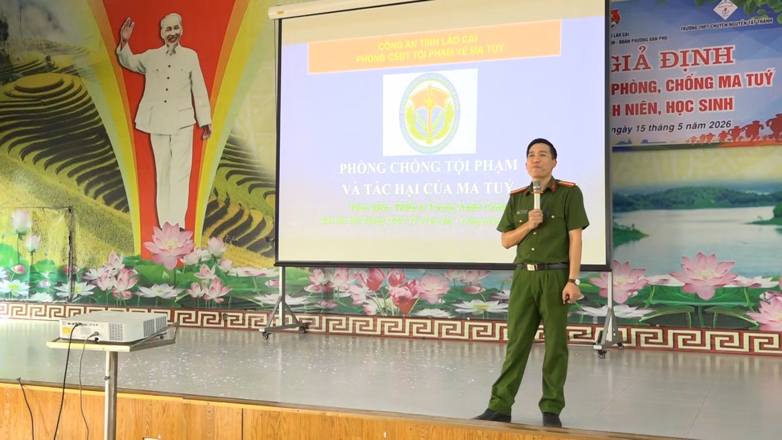 phien-toa-gia-dinh00-03-52-13still009.jpg