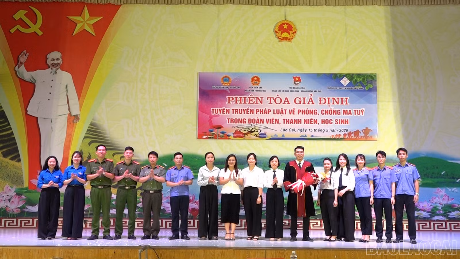 baolaocai-br_phien-toa-gia-dinh00-03-25-15still015.jpg