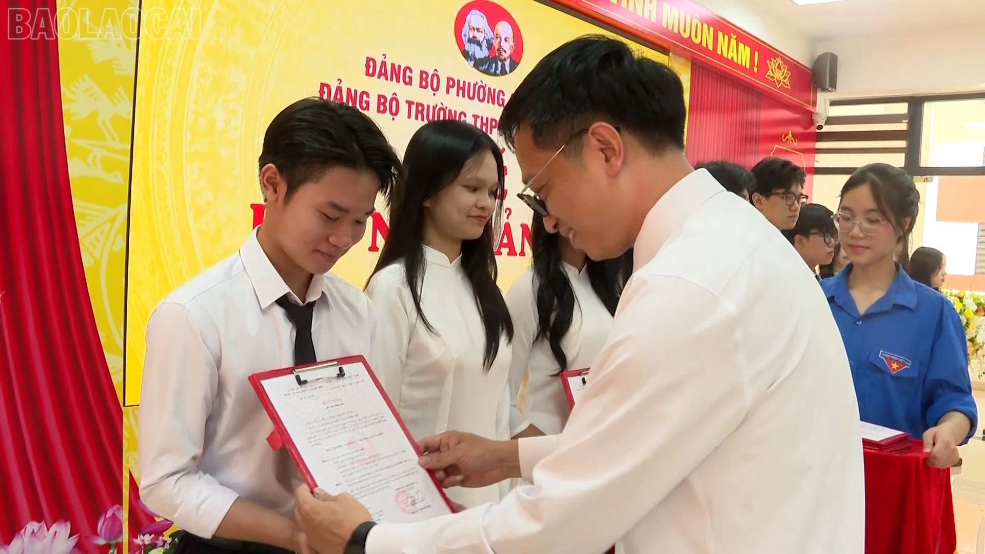baolaocai-tl_nguon-cua-nguon-14.jpg