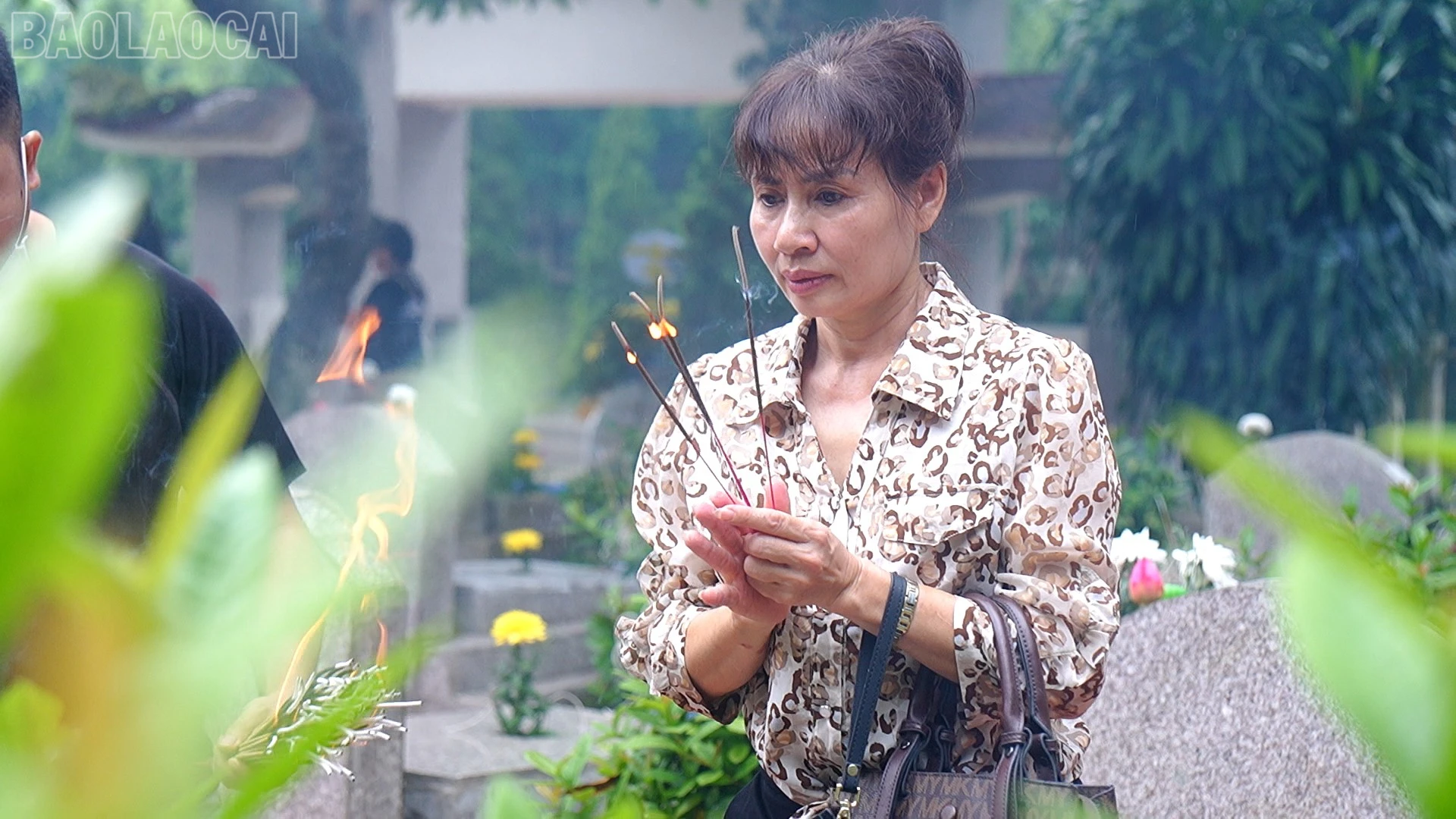 baolaocai-tl_nghia-trang-2.jpg