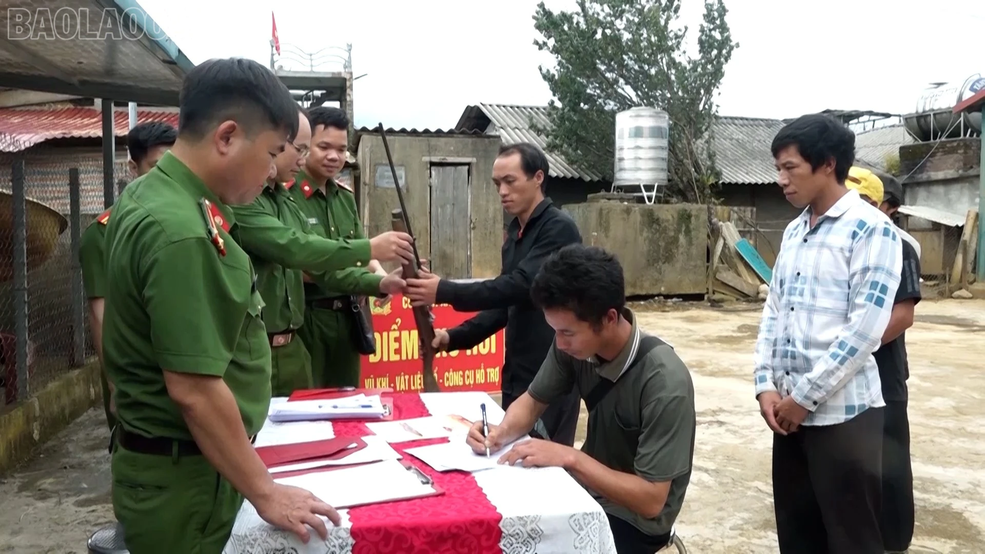 baolaocai-tl_anh-sang-19.jpg